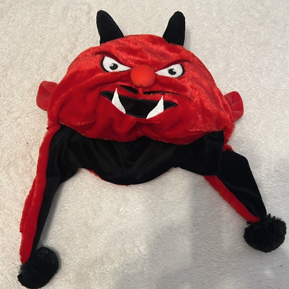 Red Devil plush headwear - Picture 3 of 7